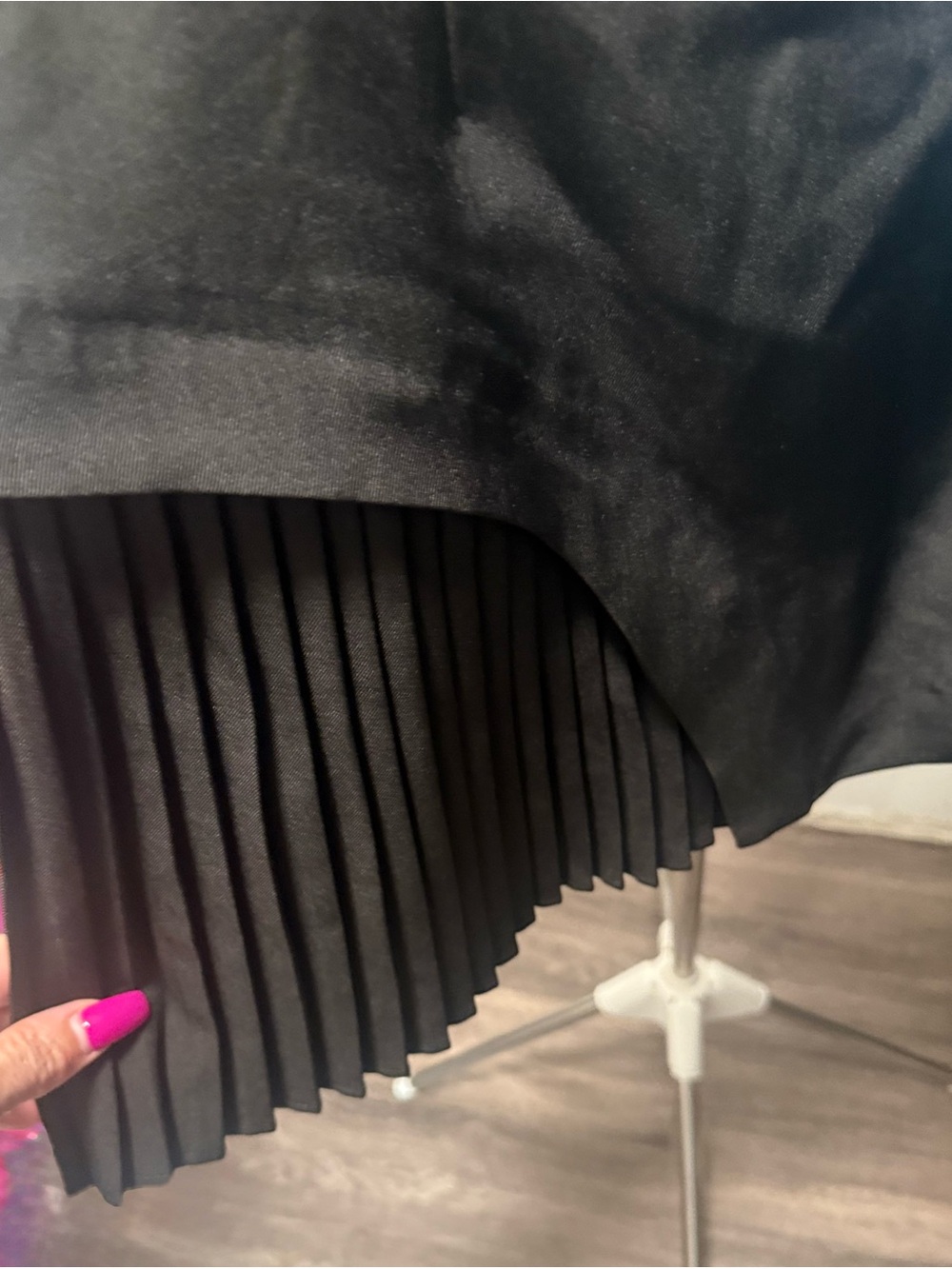 Commense Black Asymmetrical Pleated Mini Skirt with Belt Detail - Picture 3 of 6